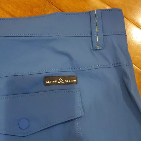 Alpine Outdoor Shorts - Picture 5 of 8